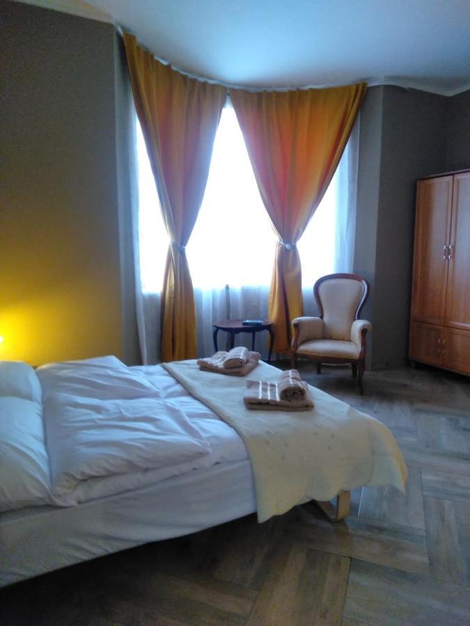 Sunny Bear Bed & Breakfast يلينيا غورا المظهر الخارجي الصورة