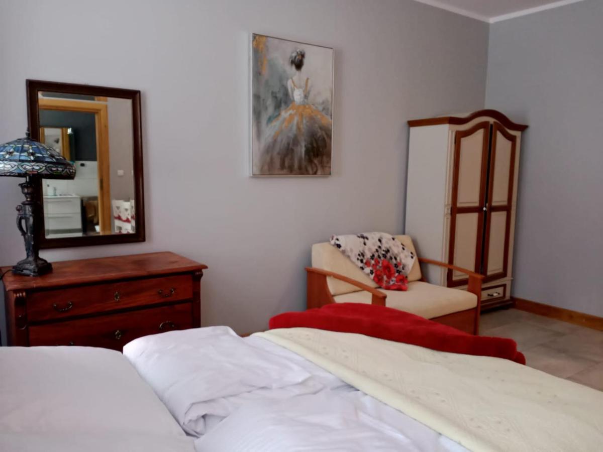 Sunny Bear Bed & Breakfast يلينيا غورا المظهر الخارجي الصورة