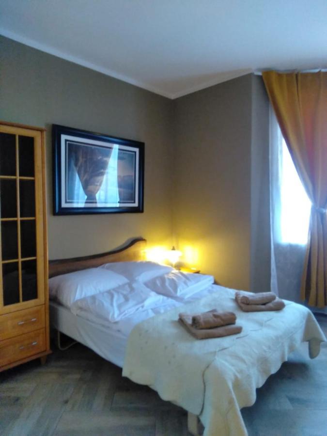 Sunny Bear Bed & Breakfast يلينيا غورا المظهر الخارجي الصورة