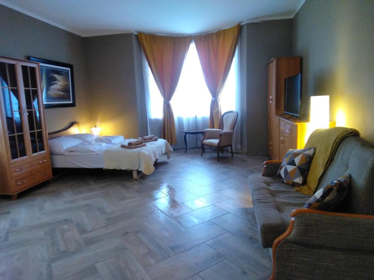 Sunny Bear Bed & Breakfast يلينيا غورا المظهر الخارجي الصورة