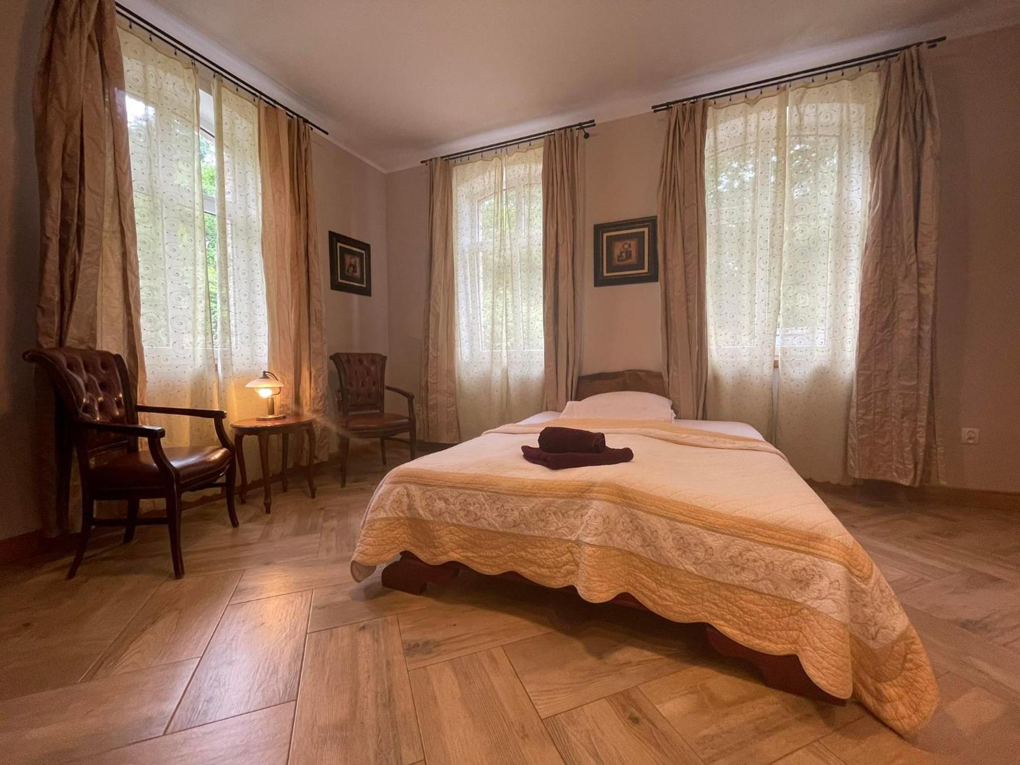 Sunny Bear Bed & Breakfast يلينيا غورا المظهر الخارجي الصورة