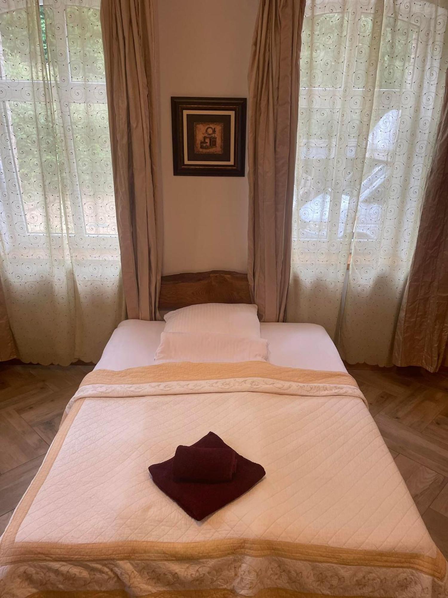 Sunny Bear Bed & Breakfast يلينيا غورا المظهر الخارجي الصورة